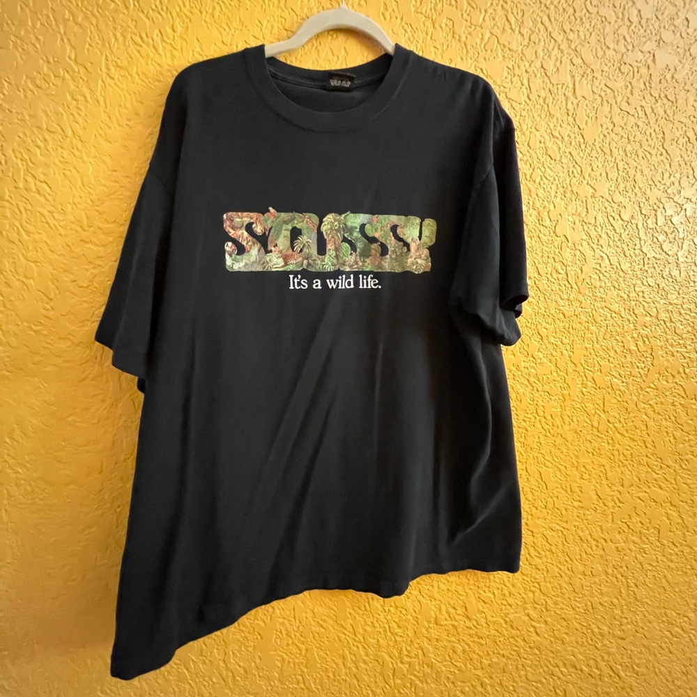 STUSSY - IT’S A WILD LIFE - XL